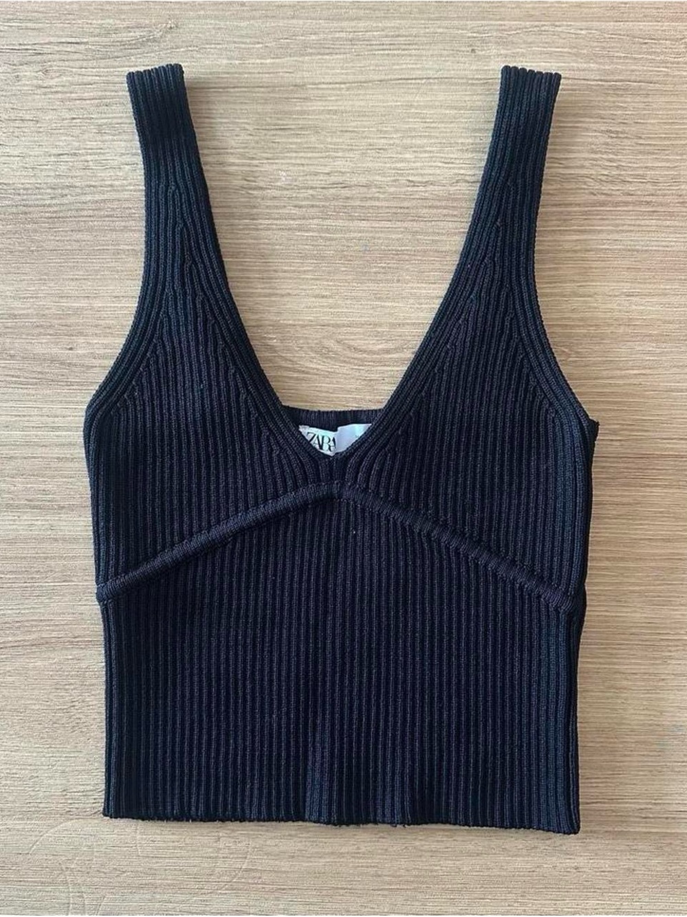 Zara Black Ribbed V-Neck Cropped Tank Top